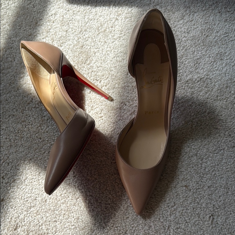 Christian Louboutin nude calfskin IRIZA